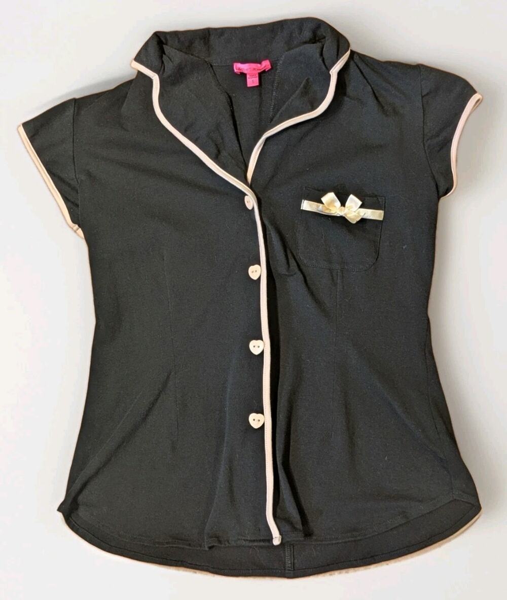 Y2K Betsey Johnson Womens S Black Pink Piping Heart Button Bow Top Shirt